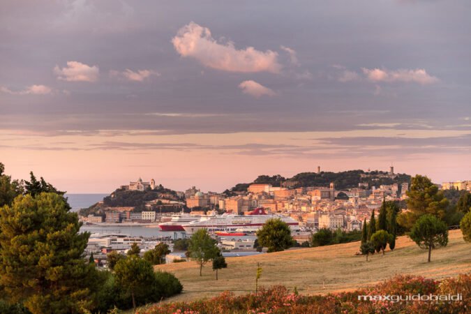 Protetto: inAncona, breve viaggio in una città invisibile